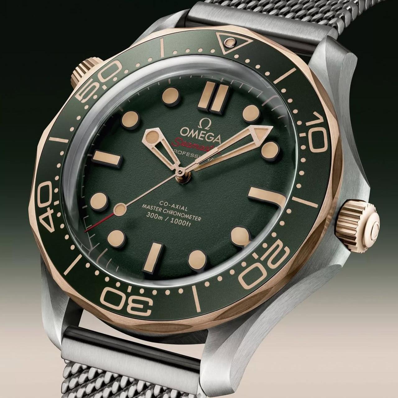 Omega Seamaster Diver 300M Bronze Gold 007 Edition