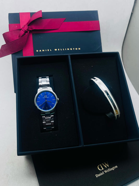 Daniel Wellington Gift Set – Elegant Blue Dial Watch & Silver Color Bracelet