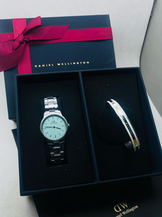 Daniel Wellington Gift Set – Mint Green Dial Watch & Silver Bracelet