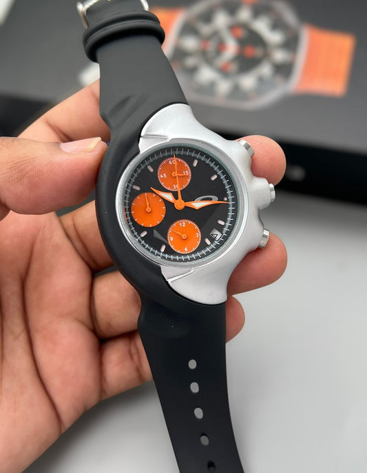 Oakley Detonator Chronograph – Men’s Premium Watch Black & Orange Edition