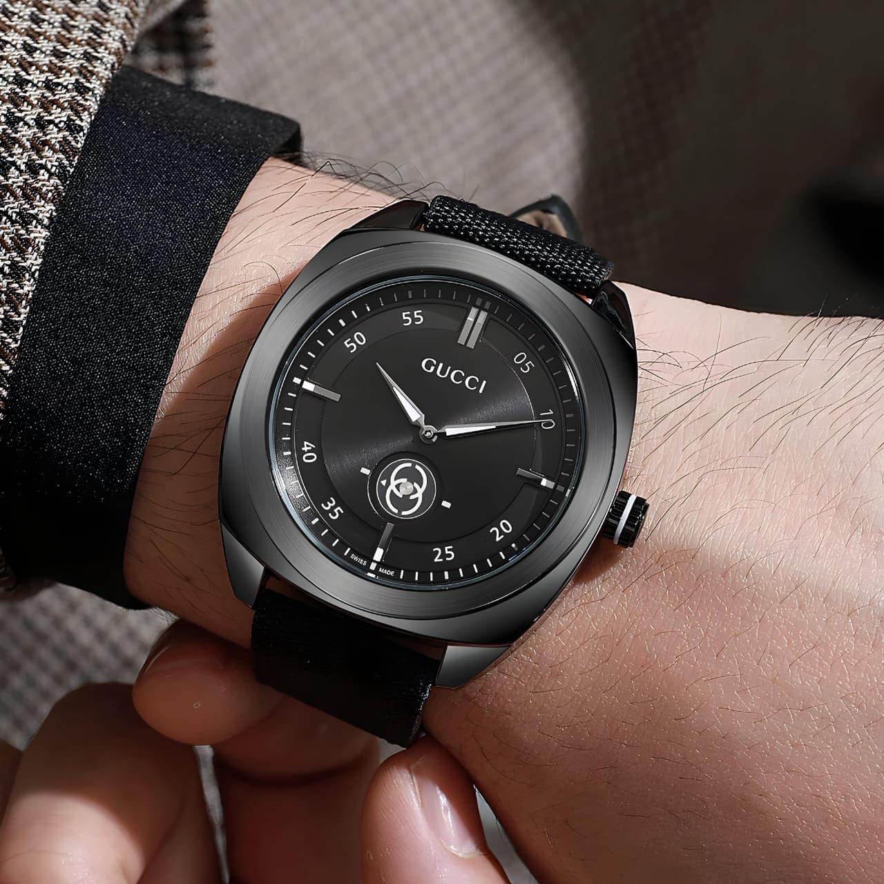 Gucci Interlocking YA142330 Men's Watch