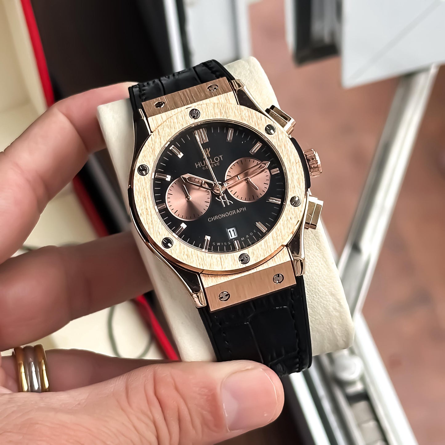 Hublot Big Bang Rose Gold – Premium Leather Strap Chronograph Watch