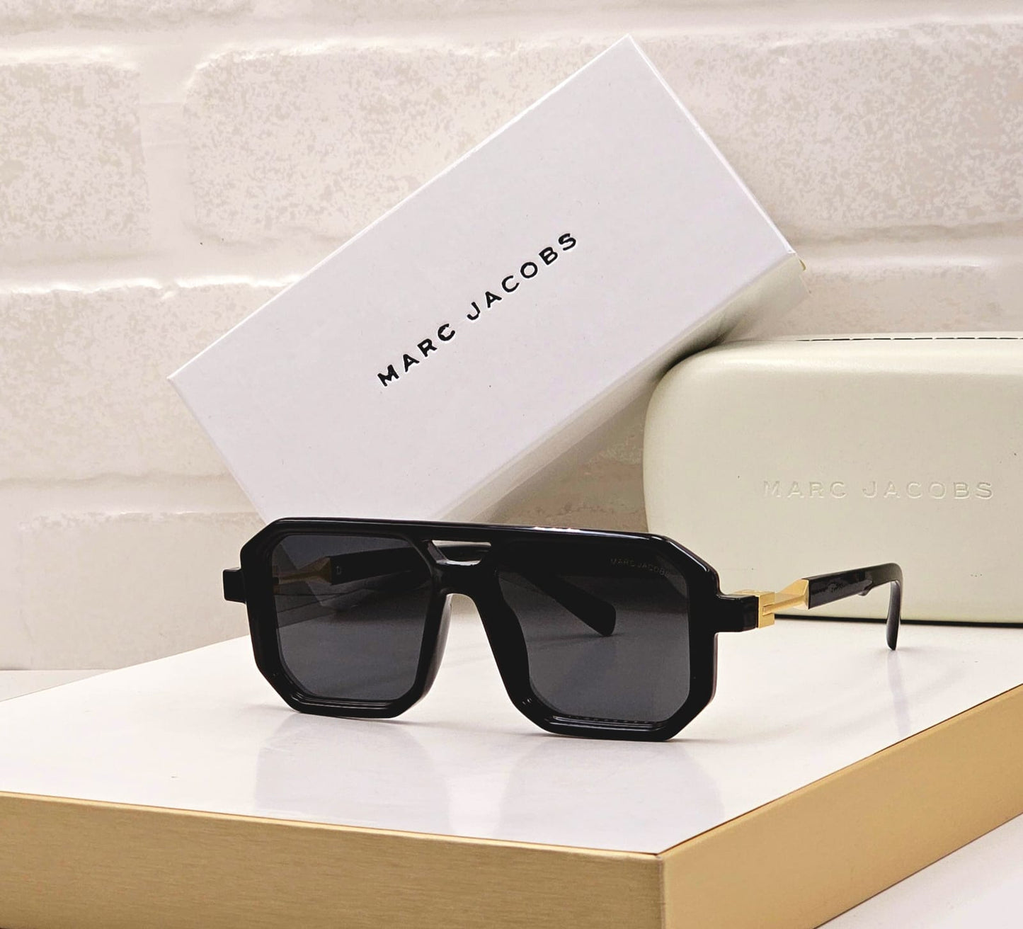 Marc Jacobs Shades