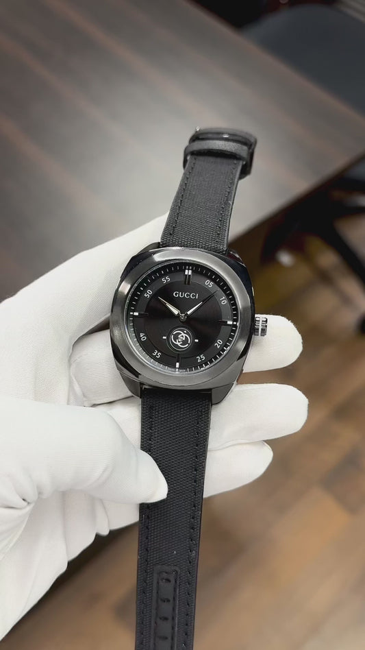 Gucci Interlocking YA142330 Men's Watch