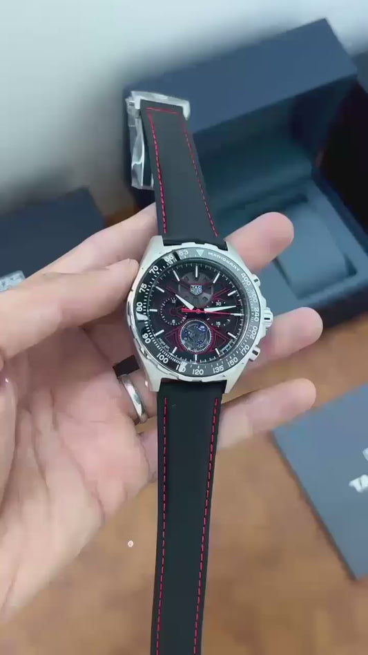 TAG Heuer Formula 1 x Mario Kart Watch